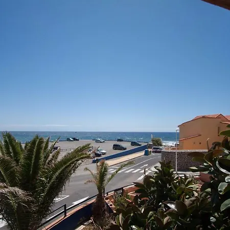 Appartement Your Desk On The Beach, Vista Bella Seaview *