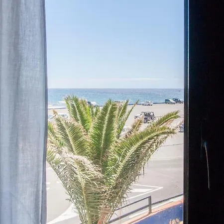 Your Desk On The Beach, Vista Bella Seaview 엘메다노
